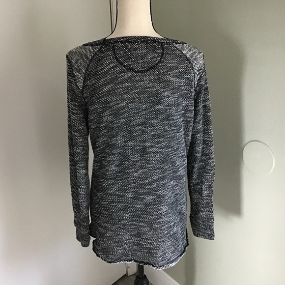 Calvin Klein Quick Dry Performance Sweatshirt - Picture 4 of 8